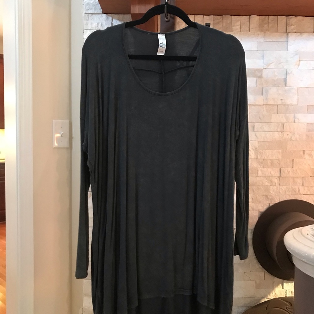 Evergreen tunic pullover